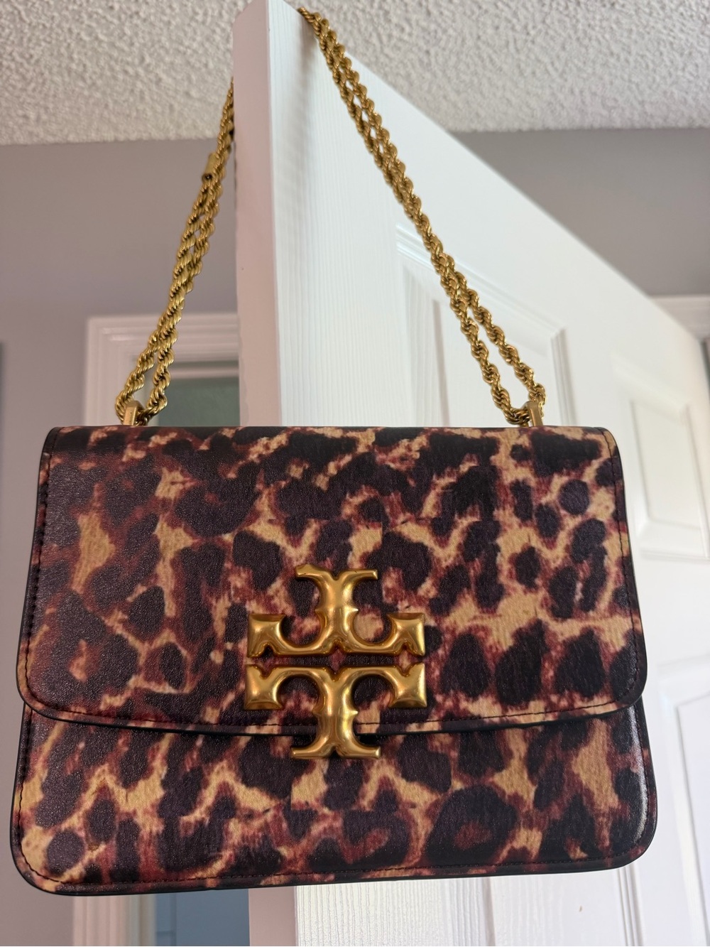 Tory BurchShoulder Bag – Leopard Print – Gold Chain Strap